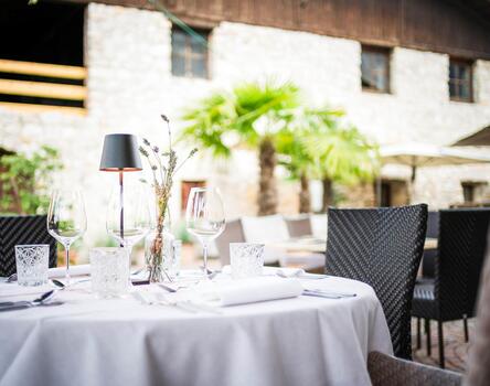 Tavoli in giardino