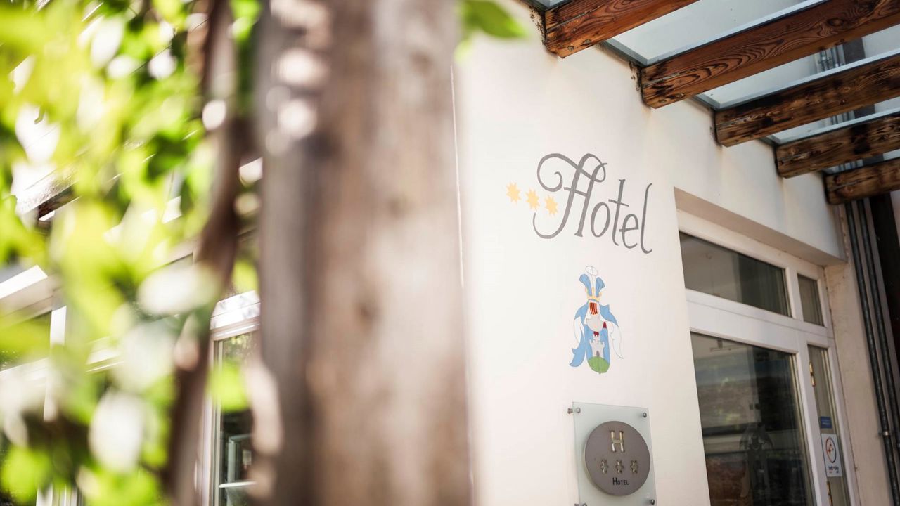 Der Eingang vom Hotel Teutschhaus