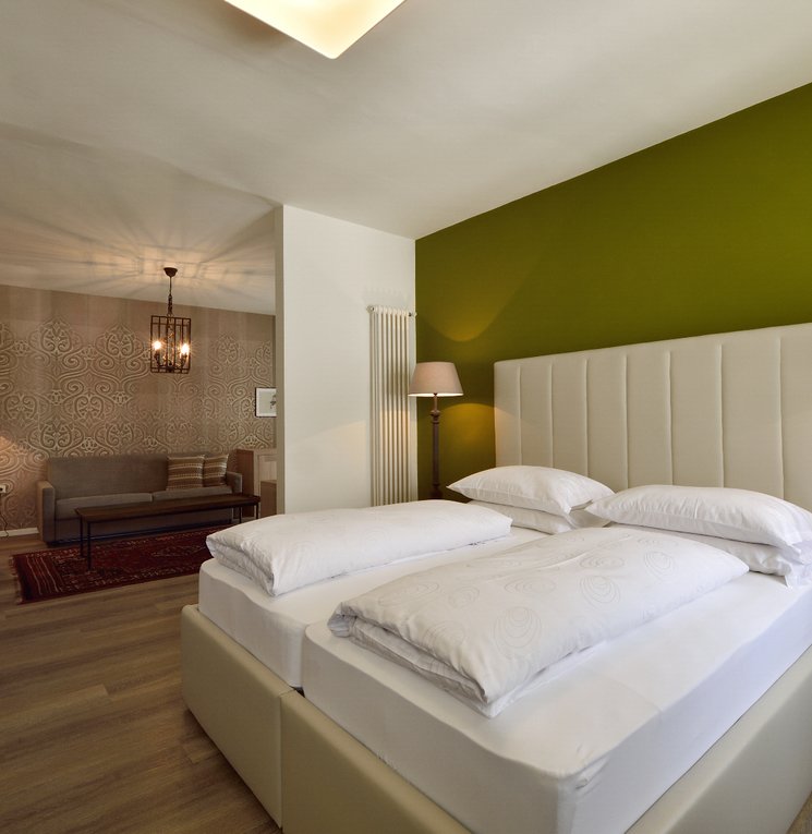 © 2025 Hotel Teutschhaus
