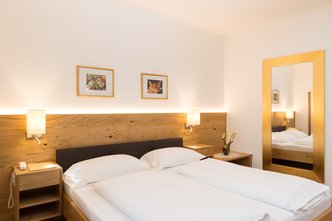 © 2025 Hotel Teutschhaus