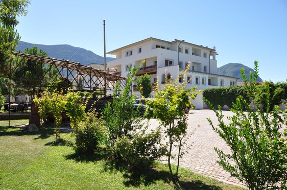 © 2025 Hotel Teutschhaus
