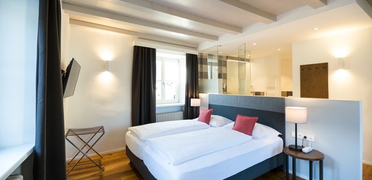 © 2025 Hotel Teutschhaus