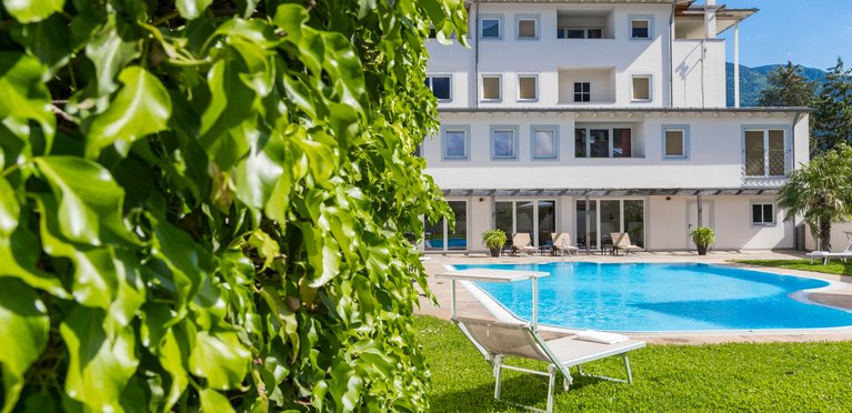 © 2025 Hotel Teutschhaus
