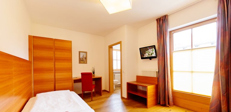 © 2025 Hotel Teutschhaus