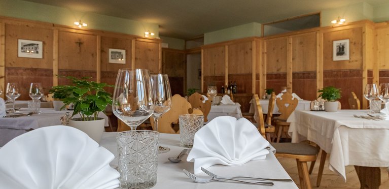 © 2025 Hotel Teutschhaus