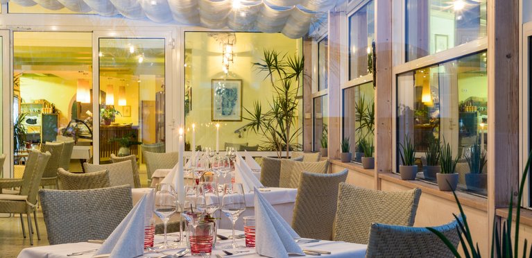 © 2025 Hotel Teutschhaus