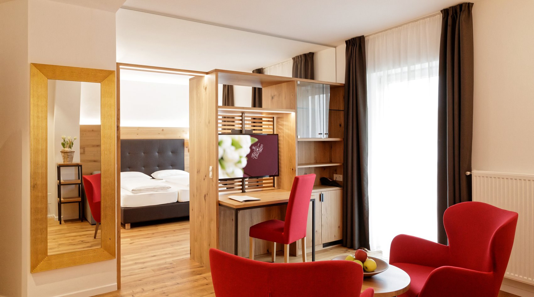 © 2025 Hotel Teutschhaus