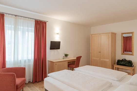 © 2025 Hotel Teutschhaus