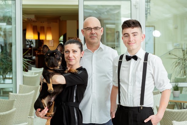 © 2025 Hotel Teutschhaus