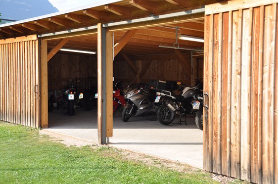 Motorradgarage